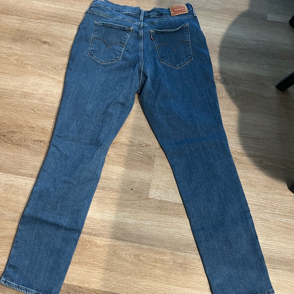 Levi’s - Picture 6 of 6